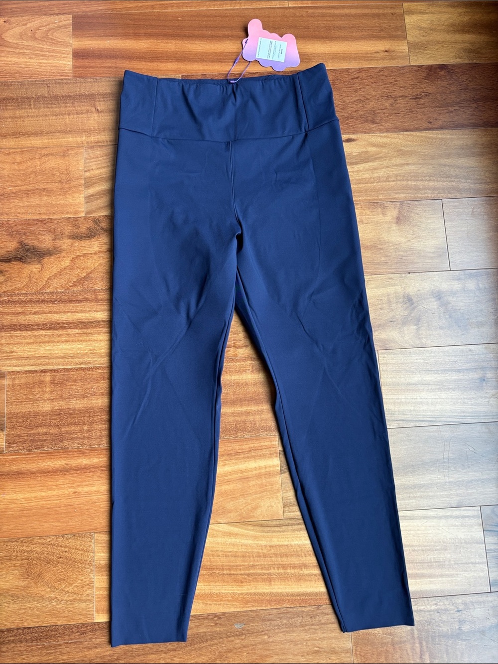 NWT Yitti sculpt leggings